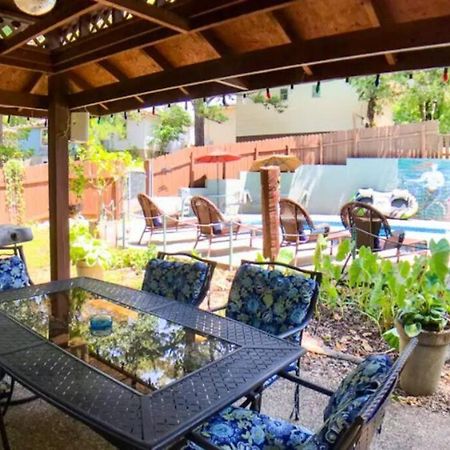 Jacuzzi Suite 206 At Tradewinds Eureka Springs Εξωτερικό φωτογραφία
